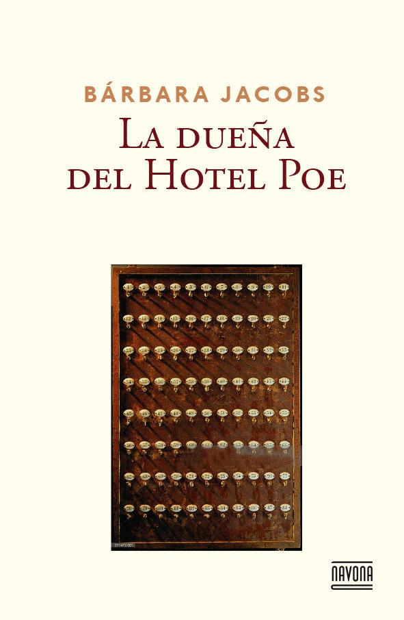 DUEÑA DEL HOTEL POE, LA